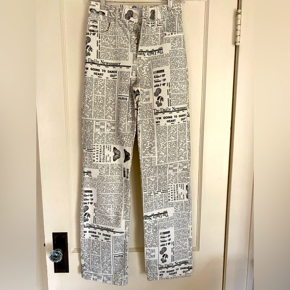 Zara Wide Leg Newspaper Jeans!!